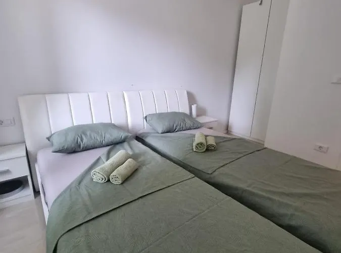 Bass Apartment